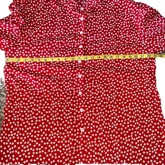 New Women’s Red & White Floral Button-Up Blouse Size 2XL Lightweight Casual - Picture 6 of 9